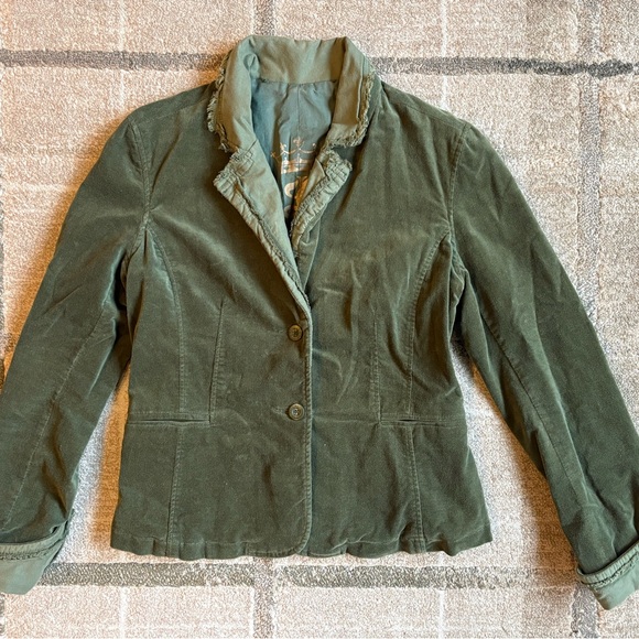 Luii Jackets & Blazers - Women’s Luii Green Velvet Jacket Size Medium EUC